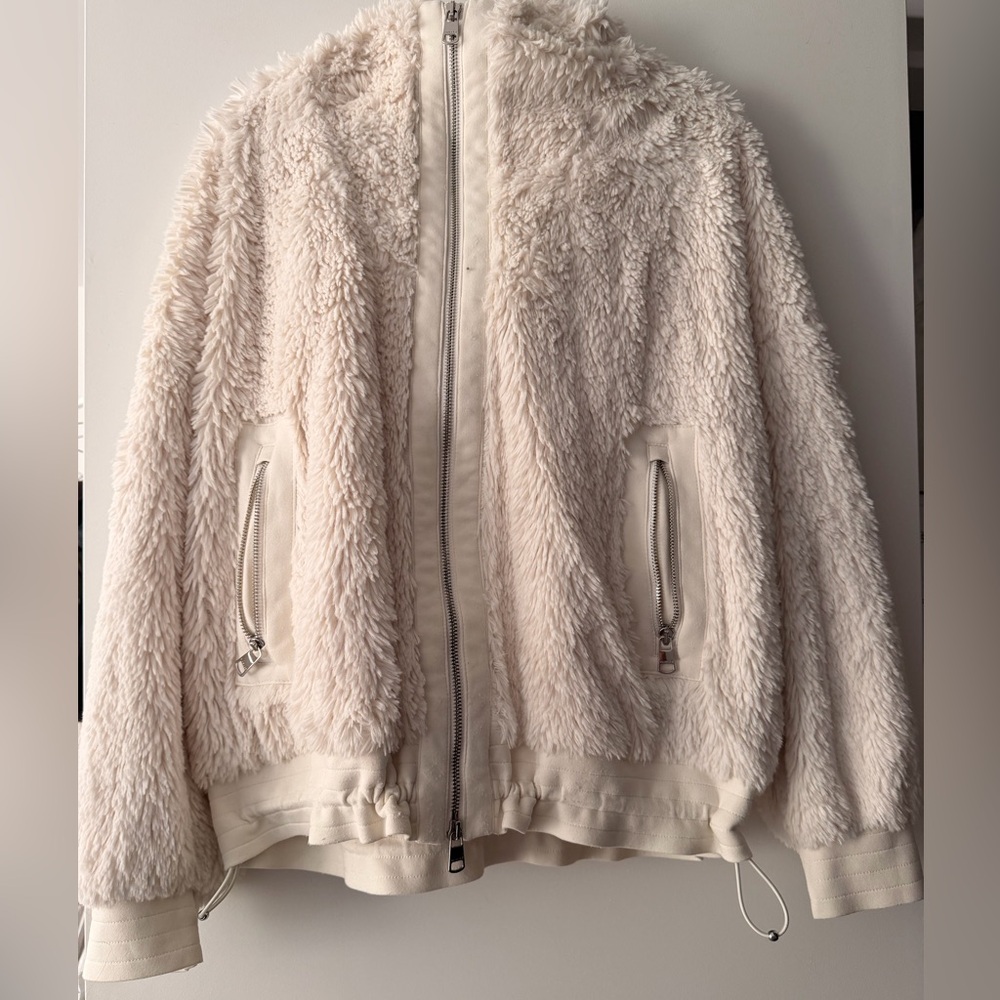 Varley Women's Cream Faux-Sherpa Zip Front Jacket